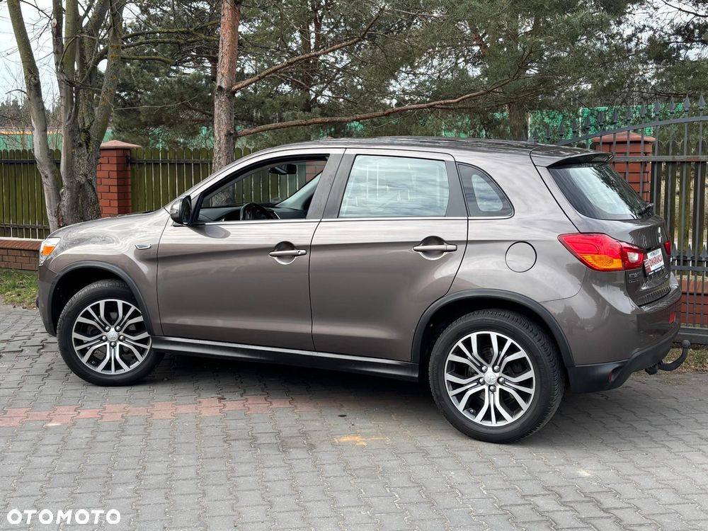 Mitsubishi ASX 1.6 Instyle - 11