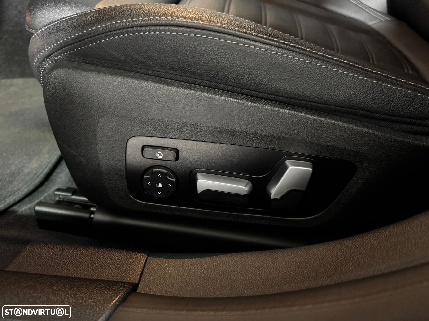 BMW 420 Gran Coupé d Pack Desportivo M Auto - 29