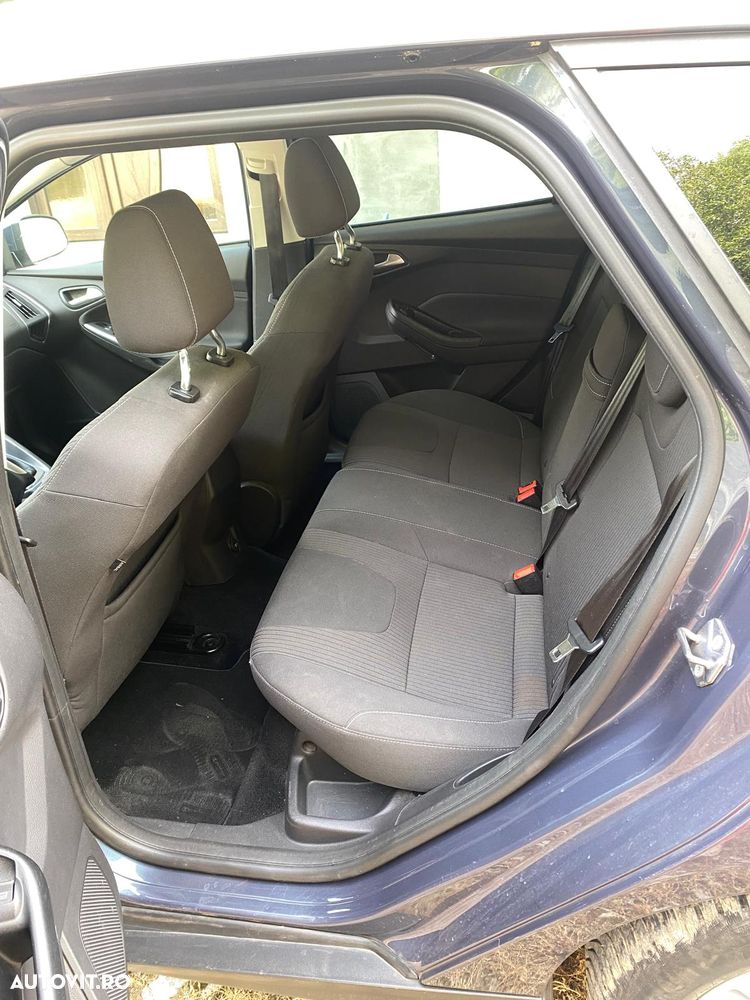 Ford Focus 1.6 TDCi DPF Titanium - 10