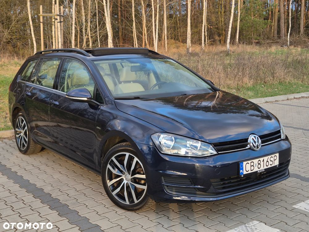 Volkswagen Golf - 1