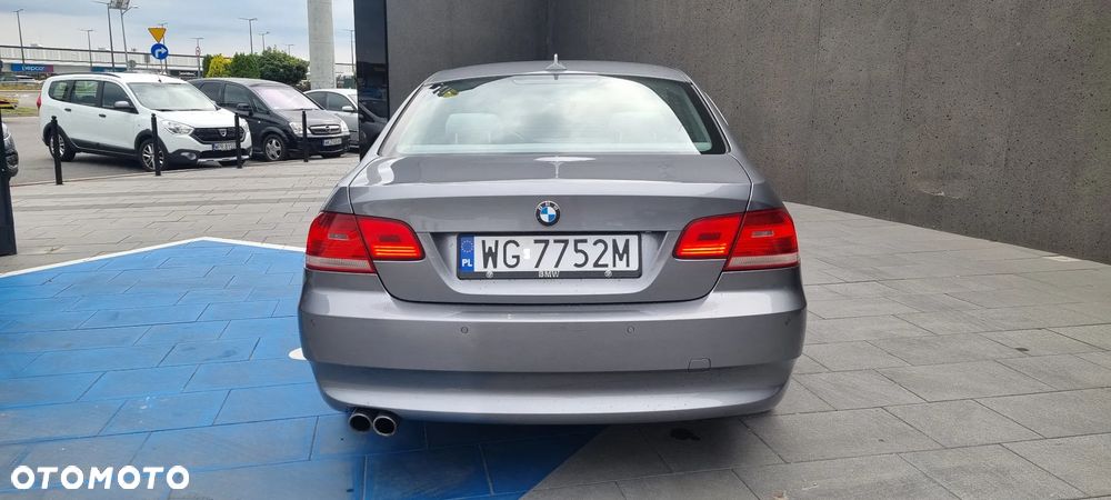 BMW Seria 3 325xi - 6