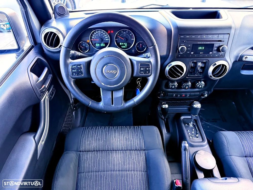 Jeep Wrangler Unlimited 2.8 CRD ATX Sahara Adventure Edition - 11