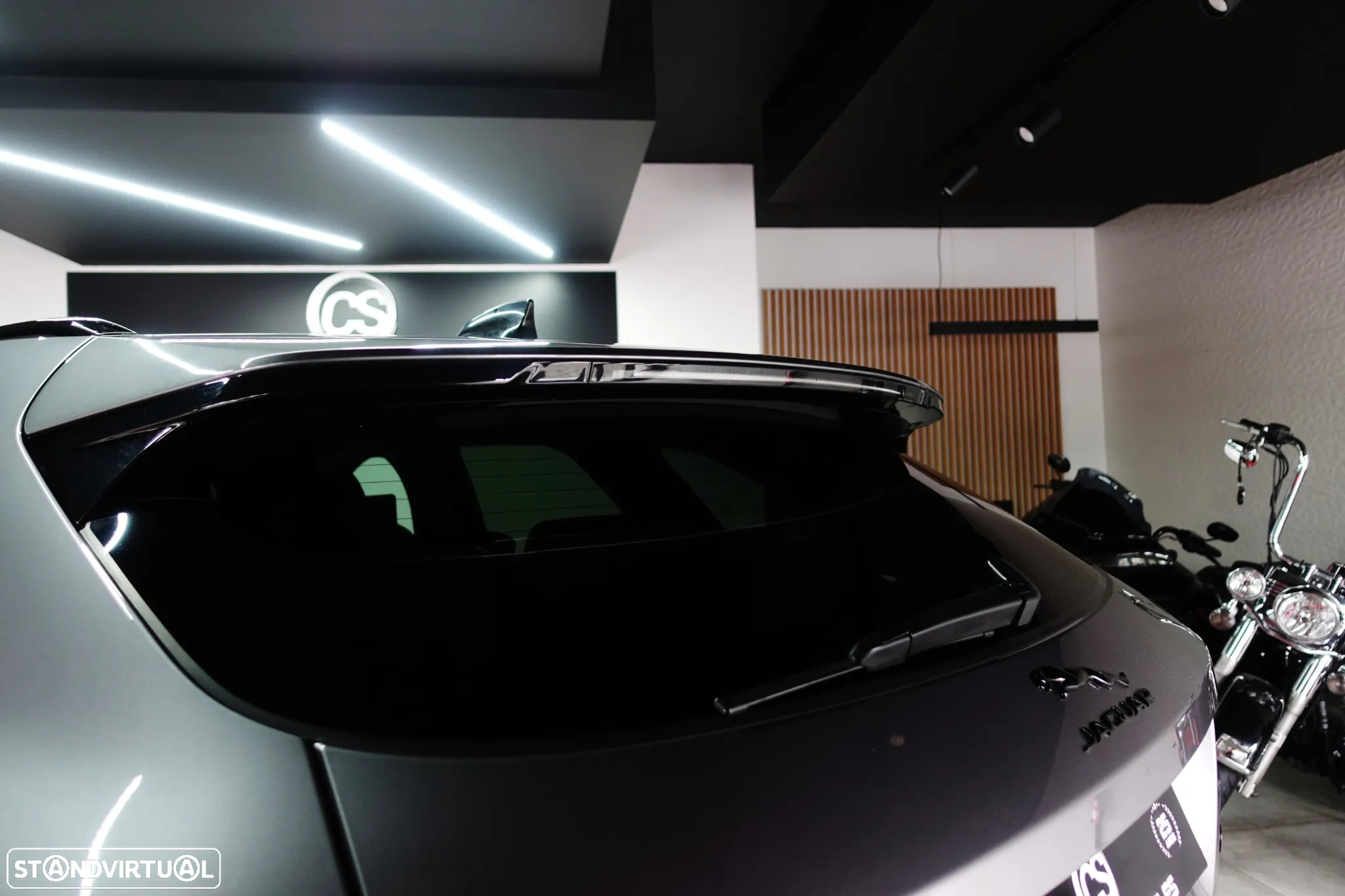 Jaguar F-Pace 2.0 i4D R-Sport Aut. - 32