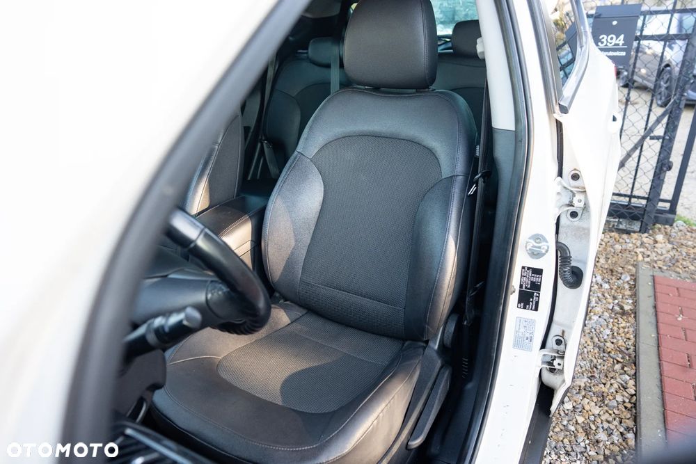 Hyundai ix35 1.6 2WD blue Style - 9