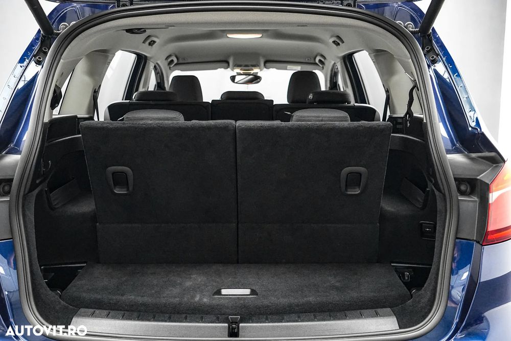 BMW Seria 2 216d Luxury Line - 30