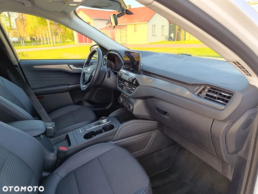 Ford Kuga - 21
