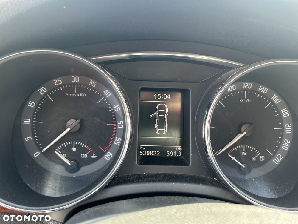 Skoda Superb 2.0 TDI Platinum DSG - 12