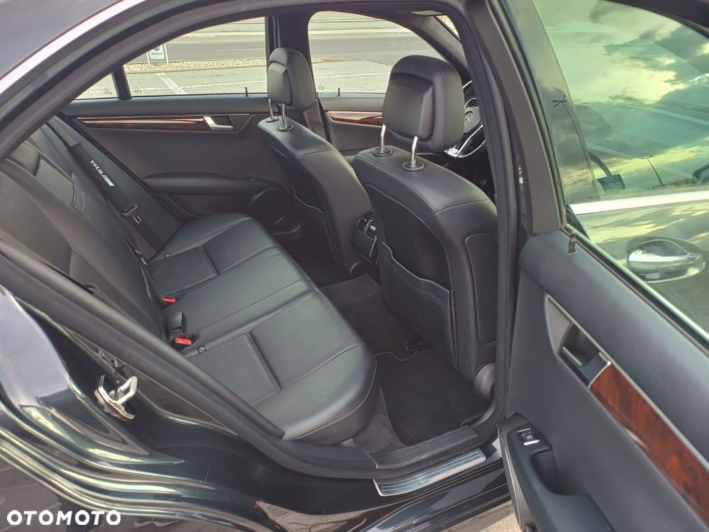 Mercedes-Benz Klasa C - 16