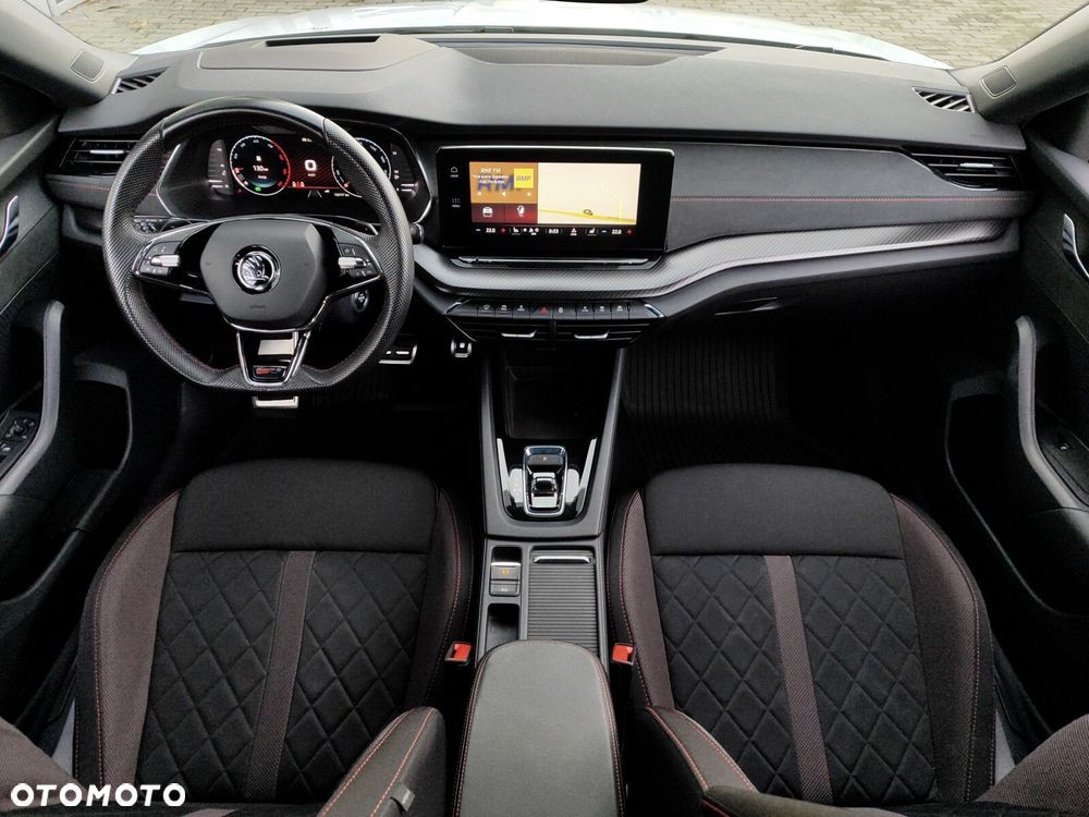 Skoda Octavia 2.0 TDI RS DSG - 11