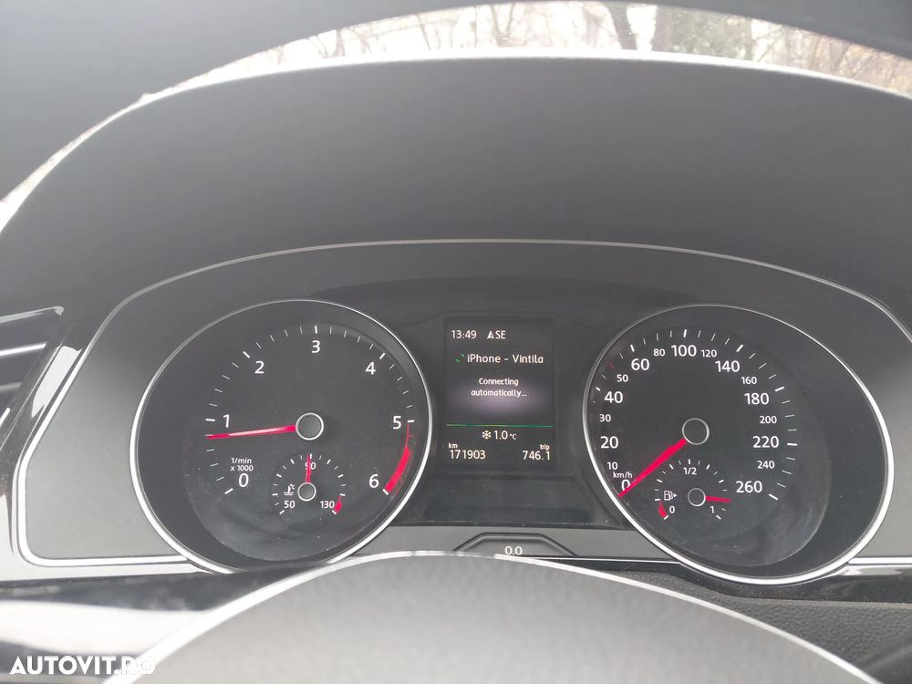 Volkswagen Passat 2.0 TDI 4Motion Comfortline - 9