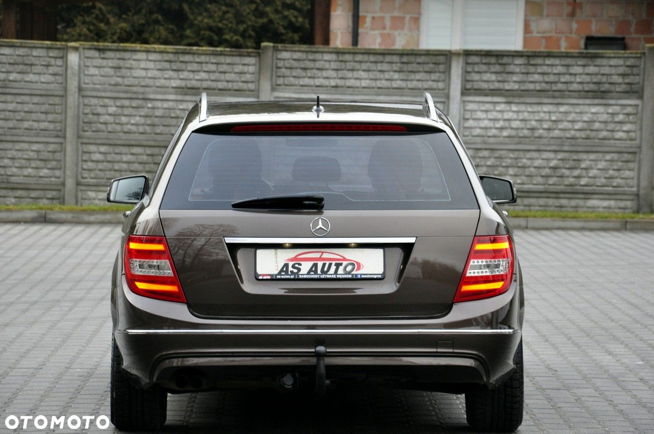 Mercedes-Benz Klasa C 180 T CDI DPF (BlueEFFICIENCY) Elegance - 36