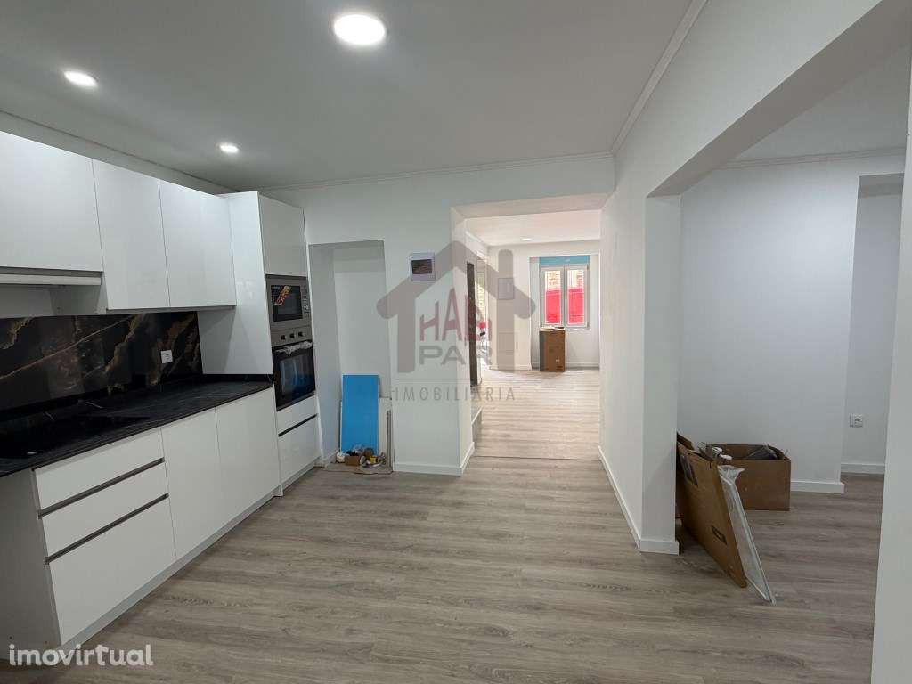 Excelente Moradia Renovada Centro Histórico de Salvaterra de Magos - Grande imagem: 4/35