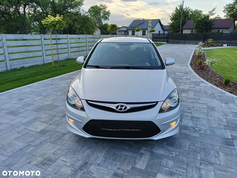 Hyundai i30 1.6 CRDi FIFA WM Edition - 4