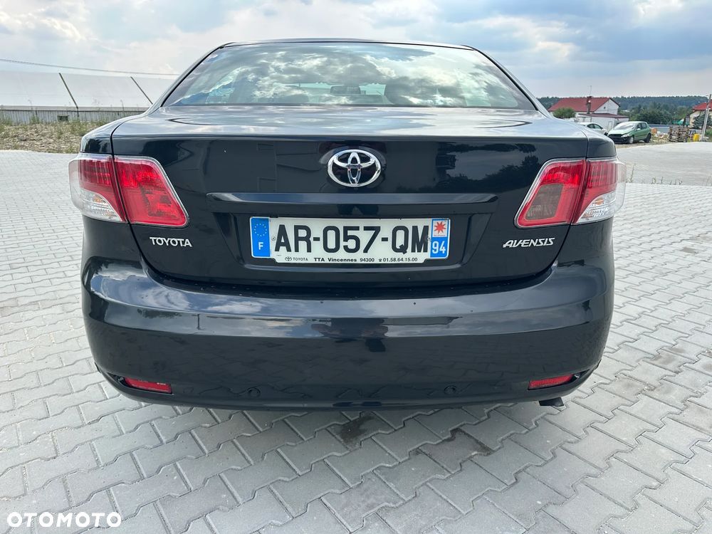 Toyota Avensis 2.2 D-4D Life - 19