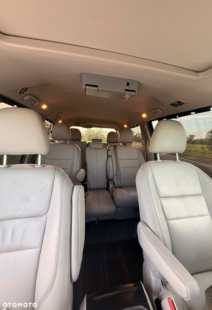 Toyota Sienna 3.5 V6 - 14