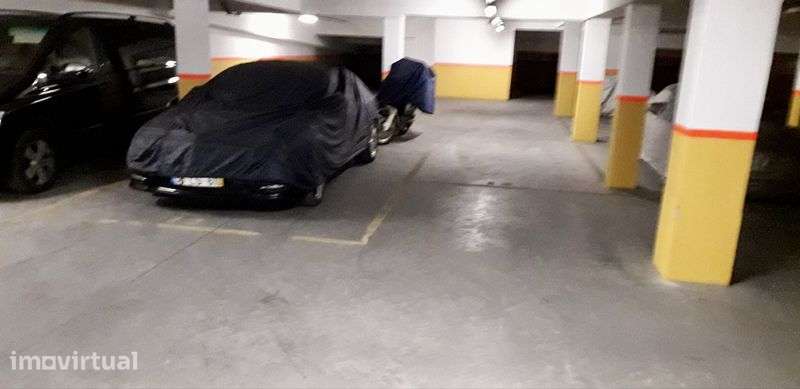 Garagem com area de 1448m2 , wc+ 40lugares + 12 motos - Grande imagem: 3/4