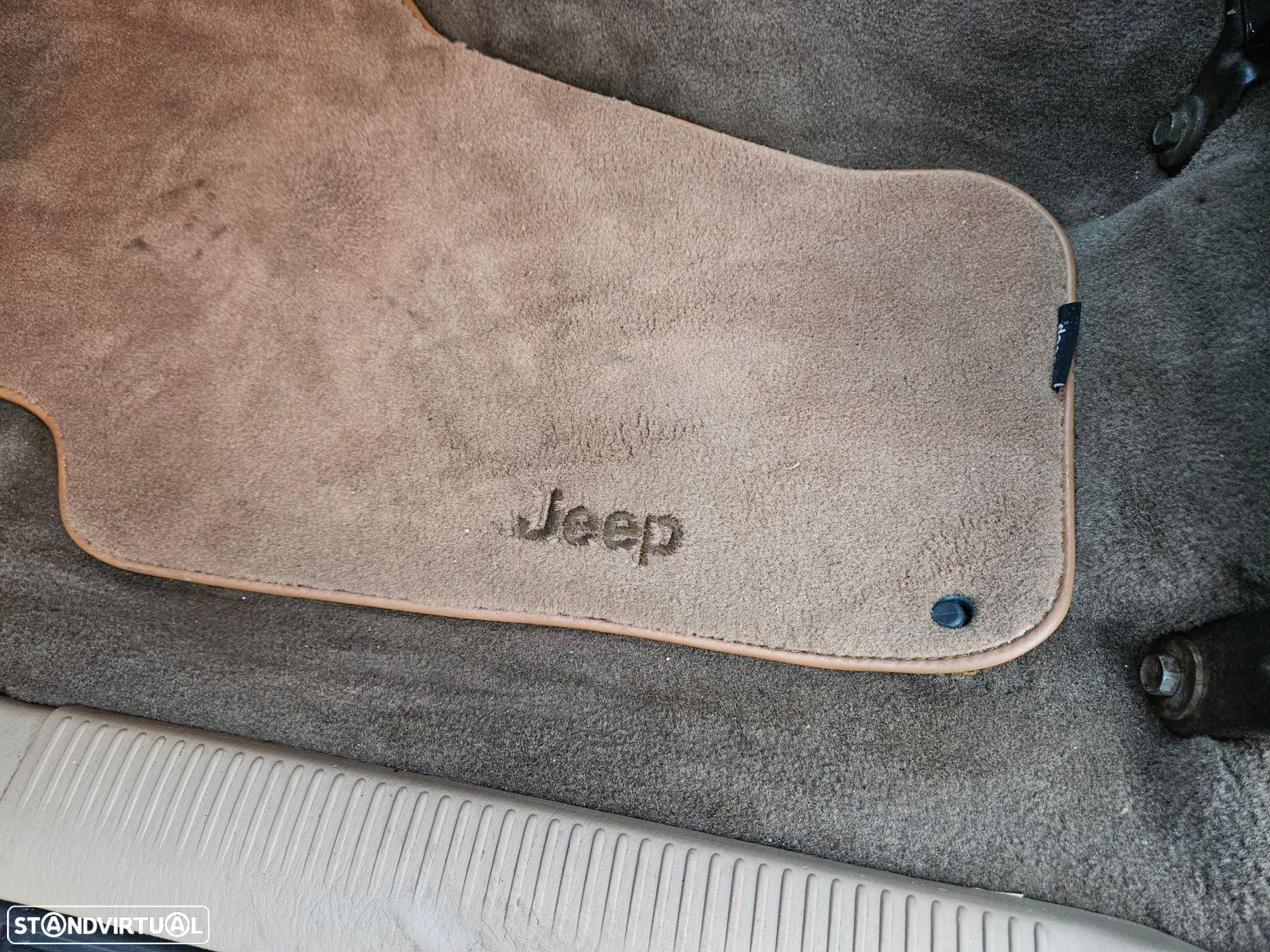 Jeep Grand Cherokee 4.7 V8 Limited - 30
