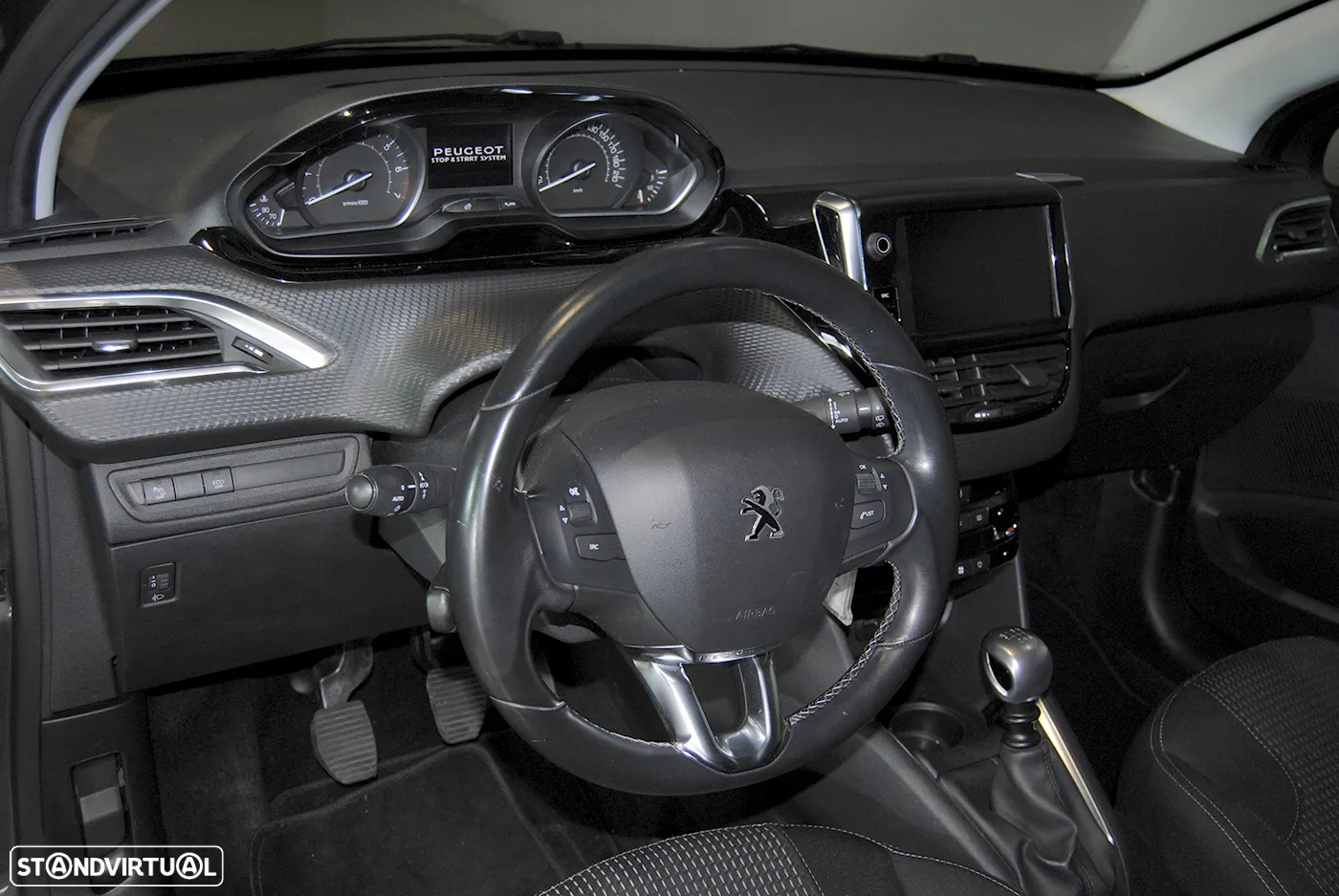 Peugeot 208 1.2 PureTech Allure - 13