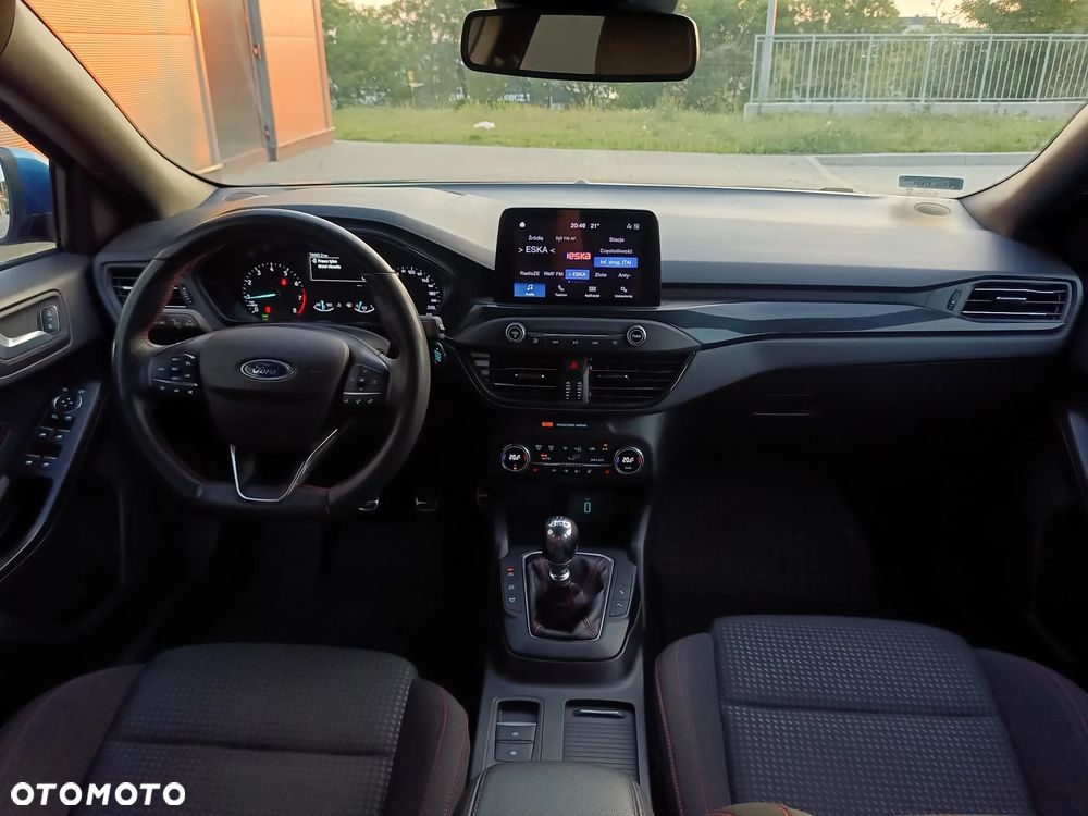 Ford Focus 1.0 EcoBoost mHEV ST-Line - 14