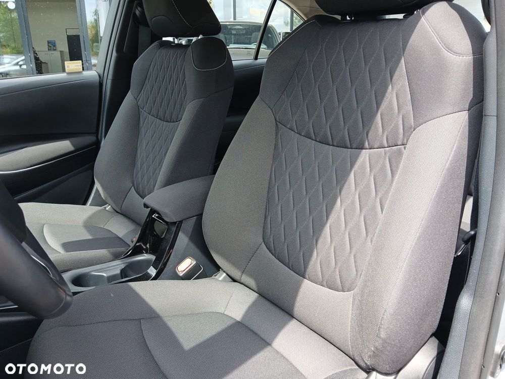 Toyota Corolla - 37