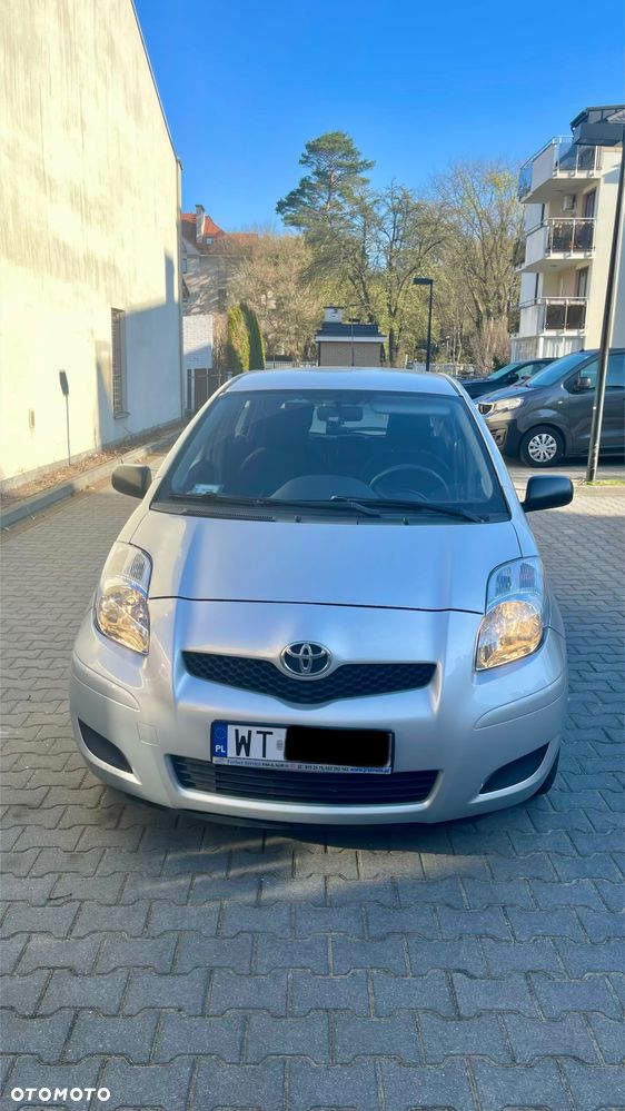 Toyota Yaris 1.0 Luna A/C - 1