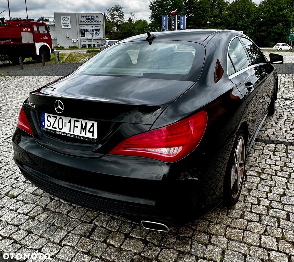 Mercedes-Benz CLA 180 d BlueEFFICIENCY Edition - 4
