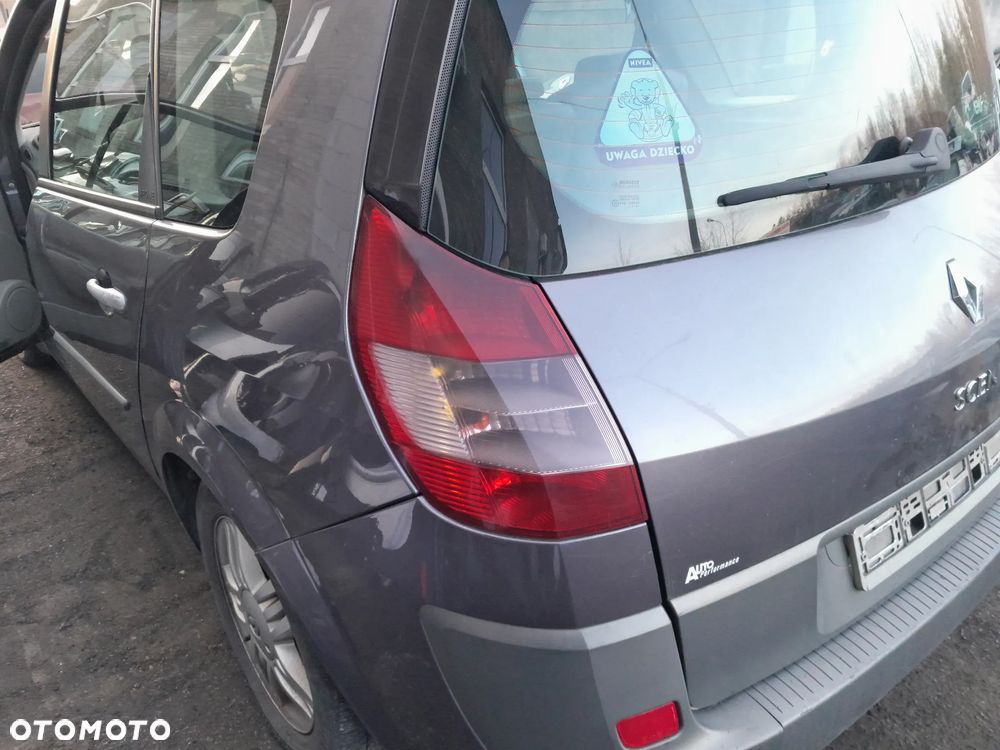 Lampa tylna lewa RENAULT Scenic II 03-06r. - 2
