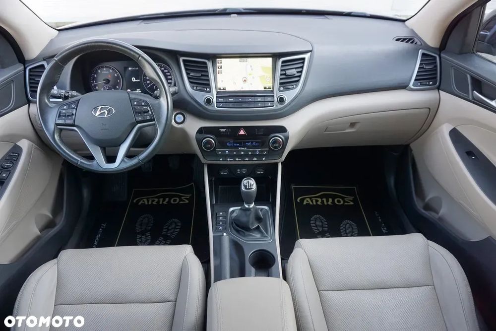 Hyundai Tucson - 2
