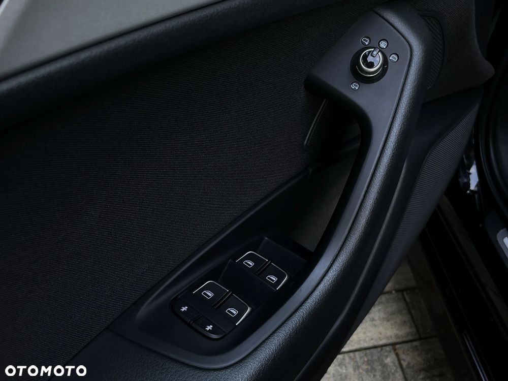 Audi A6 Avant 2.0 TDI ultra S tronic - 31