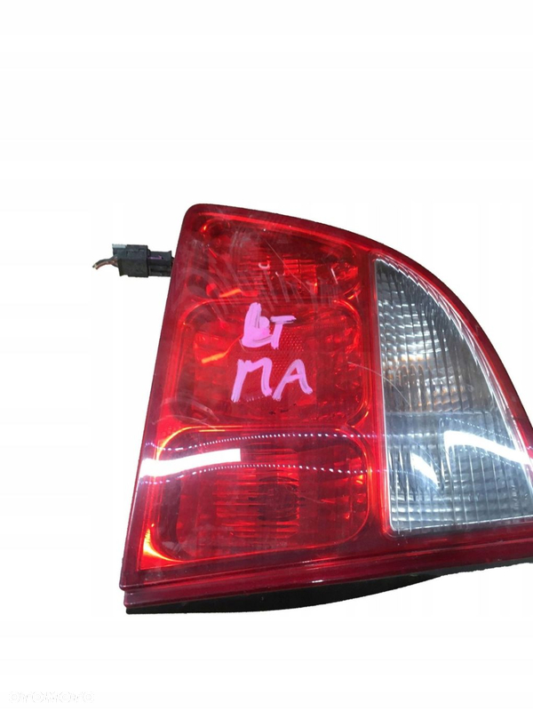 LAMPA LEWY TYŁ EUROPA Maserati GranSport 2006