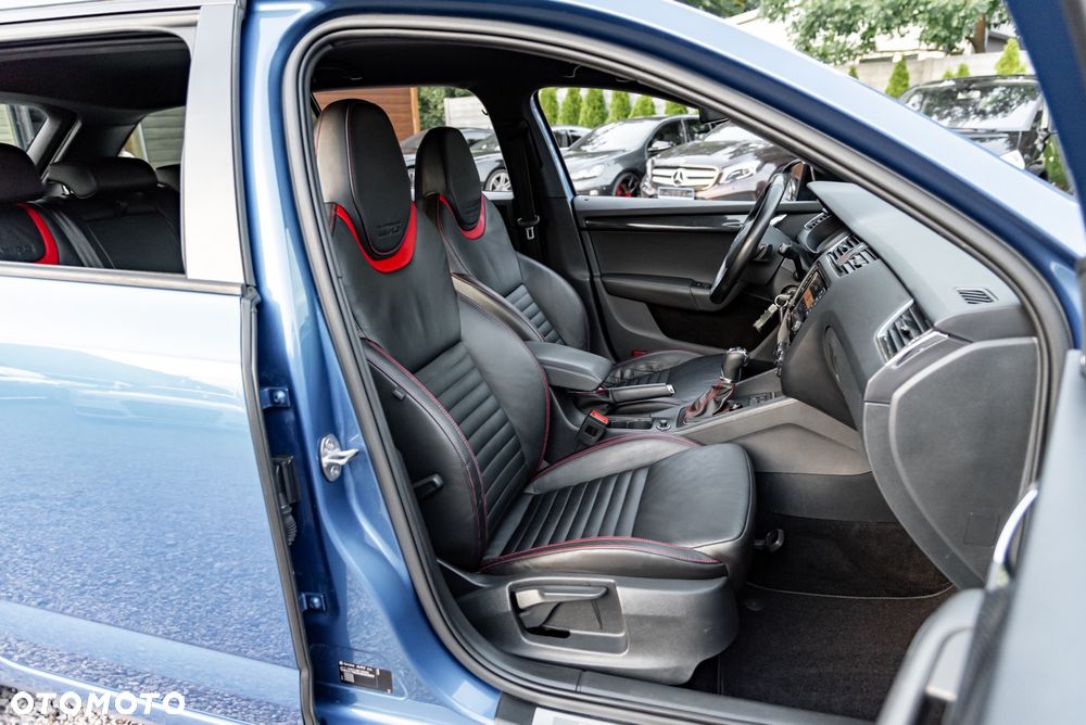 Skoda Octavia 2.0 TDI 4x4 RS DSG - 25