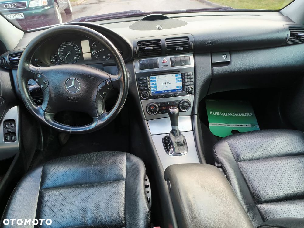 Mercedes-Benz Klasa C 320 4Matic Avantgarde Sport Edition - 7