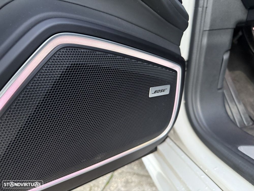 Porsche Panamera Sport Turismo 4 E-Hybrid - 4