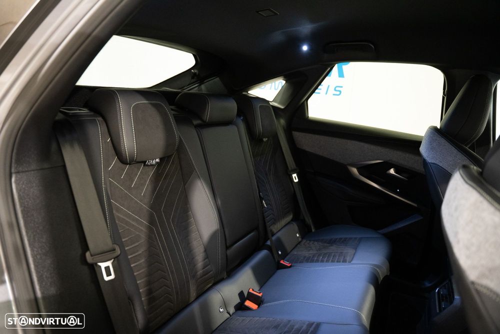 Peugeot E-3008 73 kWh GT - 18