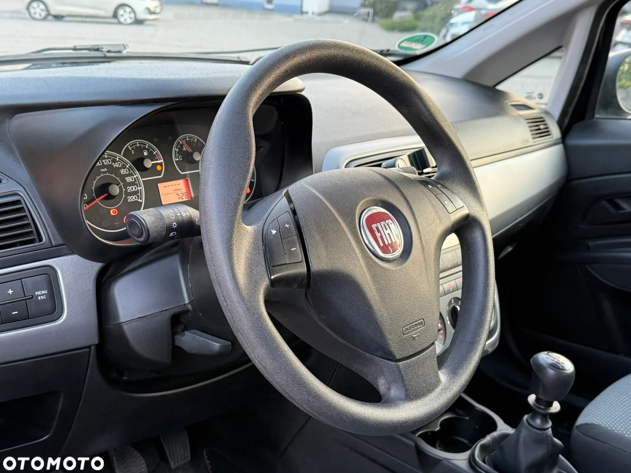 Fiat Grande Punto Actual 1.2 8V Estiva - 17