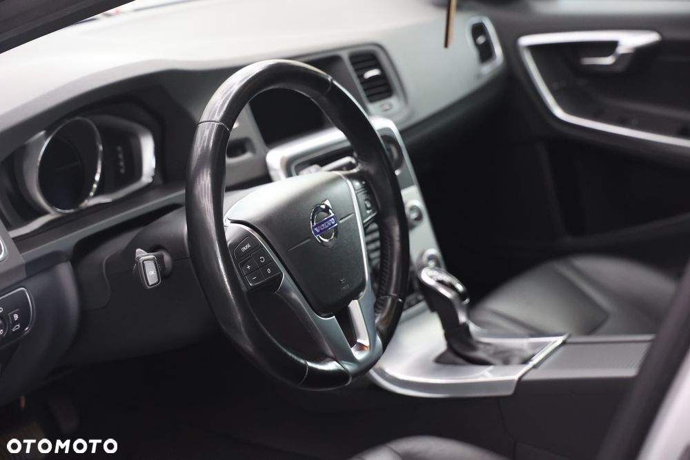 Volvo V60 Cross Country T5 AWD Geartronic - 6