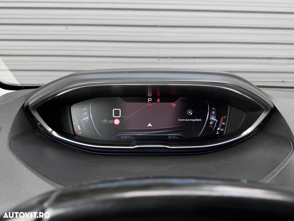Peugeot 3008 1.5 BlueHDI S&S EAT8 Allure - 23