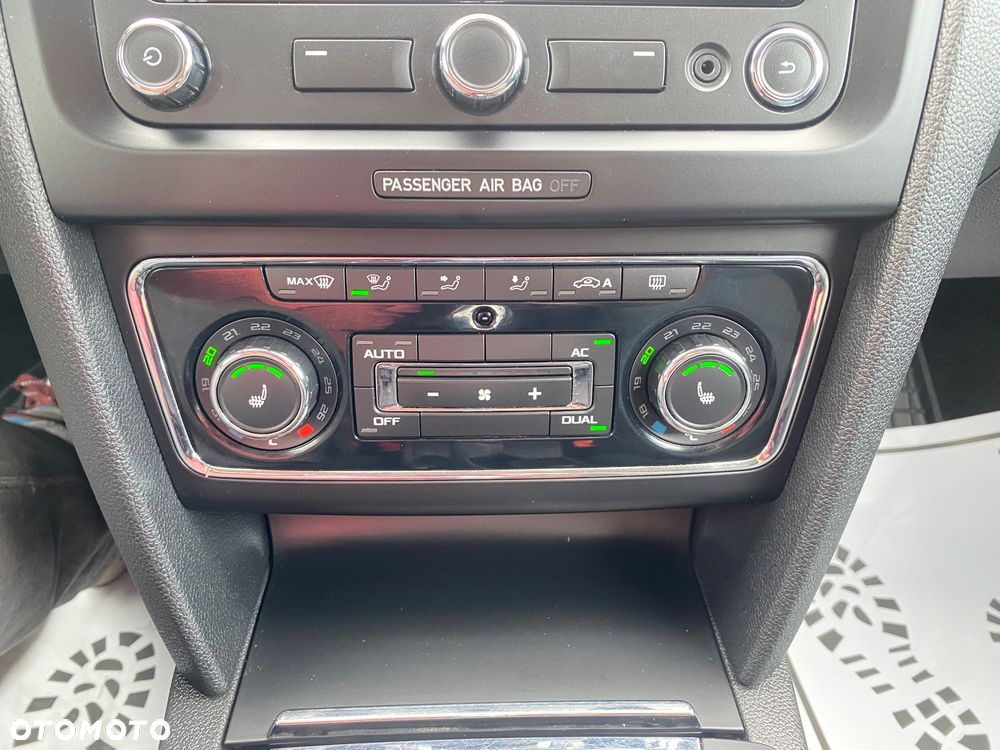 Skoda Superb 2.0 TDI DSG Exclusive - 15