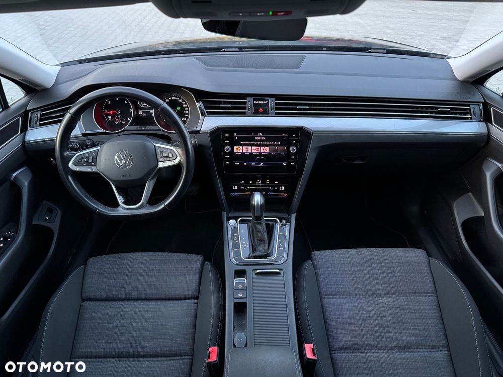 Volkswagen Passat 2.0 TDI SCR DSG Comfortline - 10
