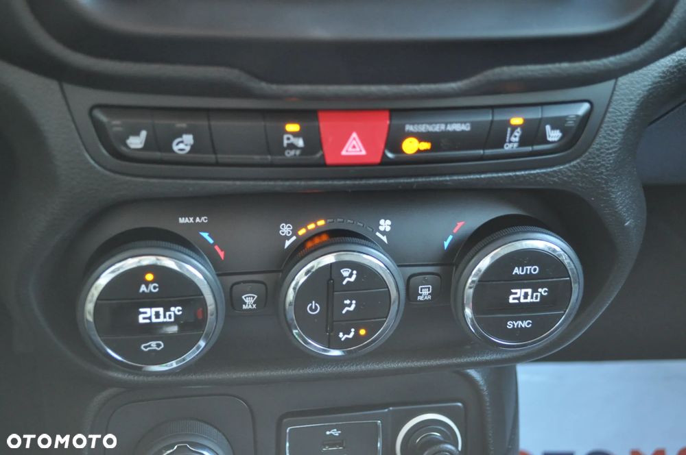 Jeep Renegade 1.4 MultiAir Active Drive Automatik Limited - 32