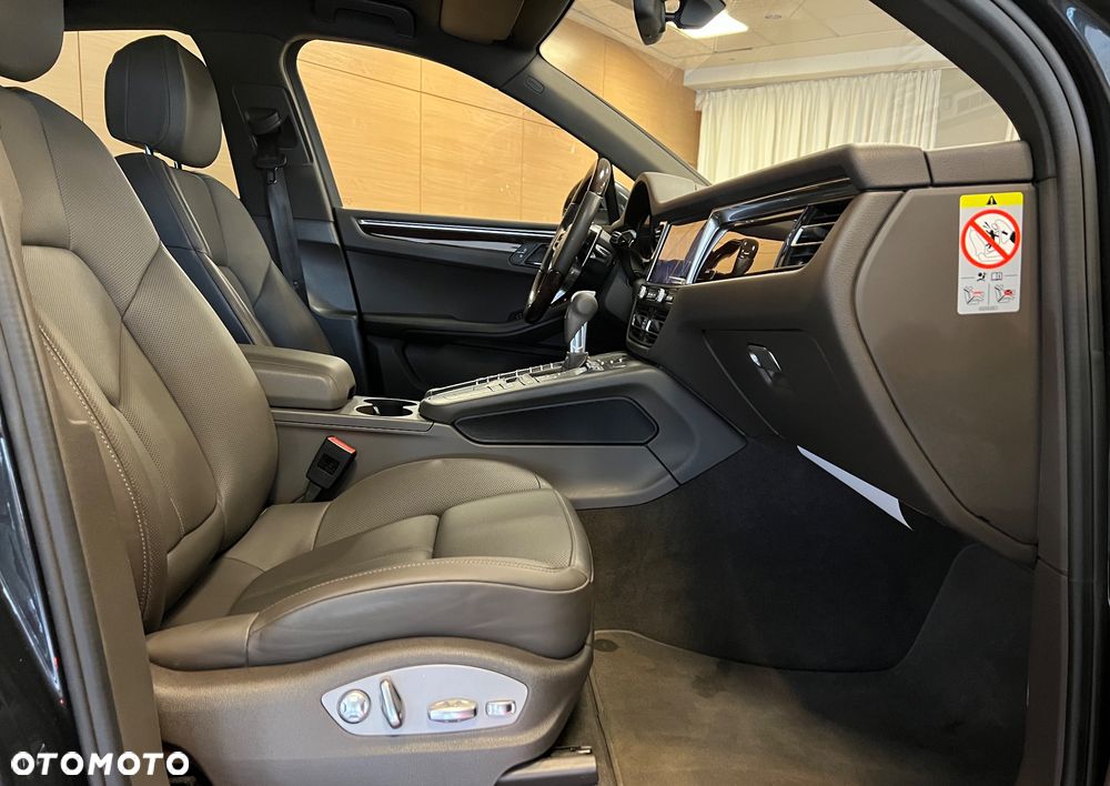 Porsche Macan - 9