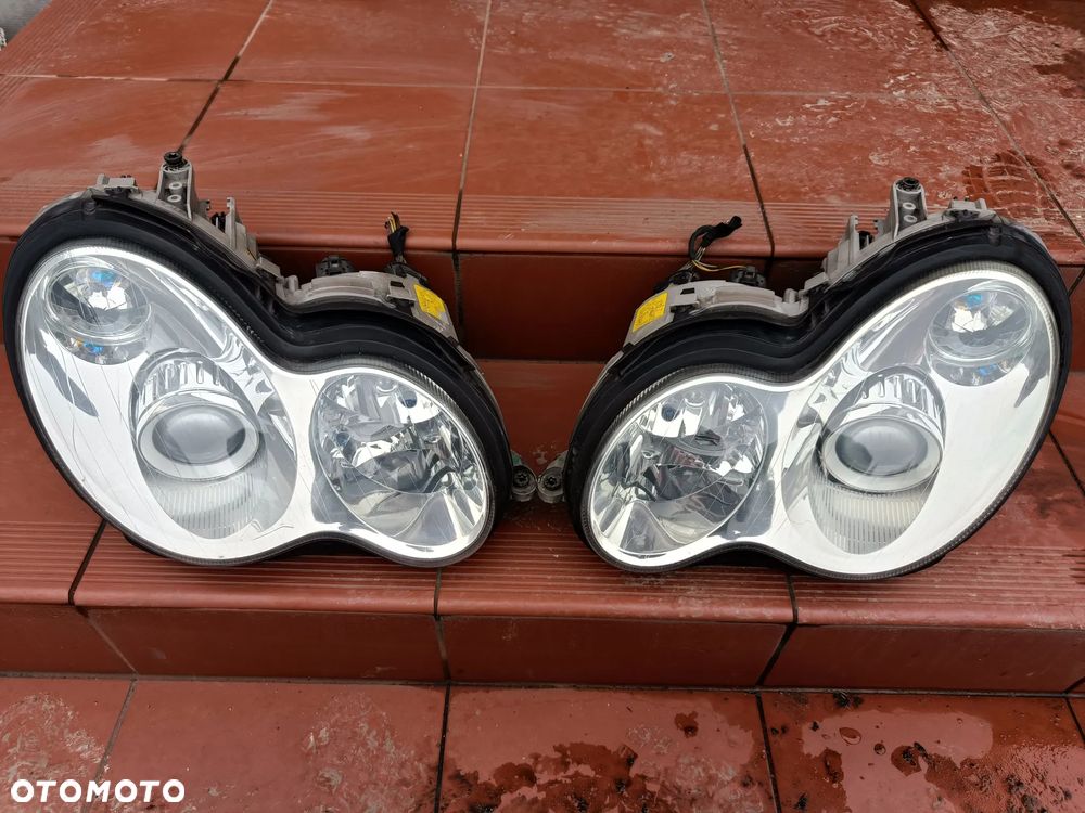 MERCEDES W203 C-KLASA LAMPA PRZÓD PRZEDNIA BI XENON NIE SKRĘTNY LEWA PRAWA EUROPA - 1