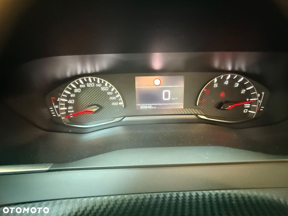 Peugeot 208 1.2 PureTech Active S&S - 8