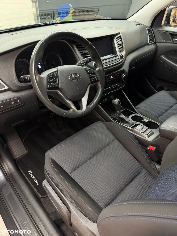 Hyundai Tucson 2.0 CRDi 4WD Automatik Style - 28