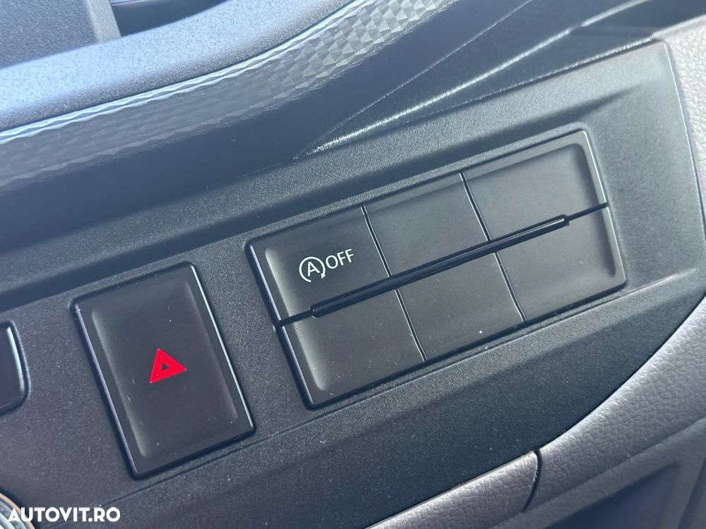 Volkswagen Caravelle T6.1 2.0 TDI 81 kW KR Comfortline - 26