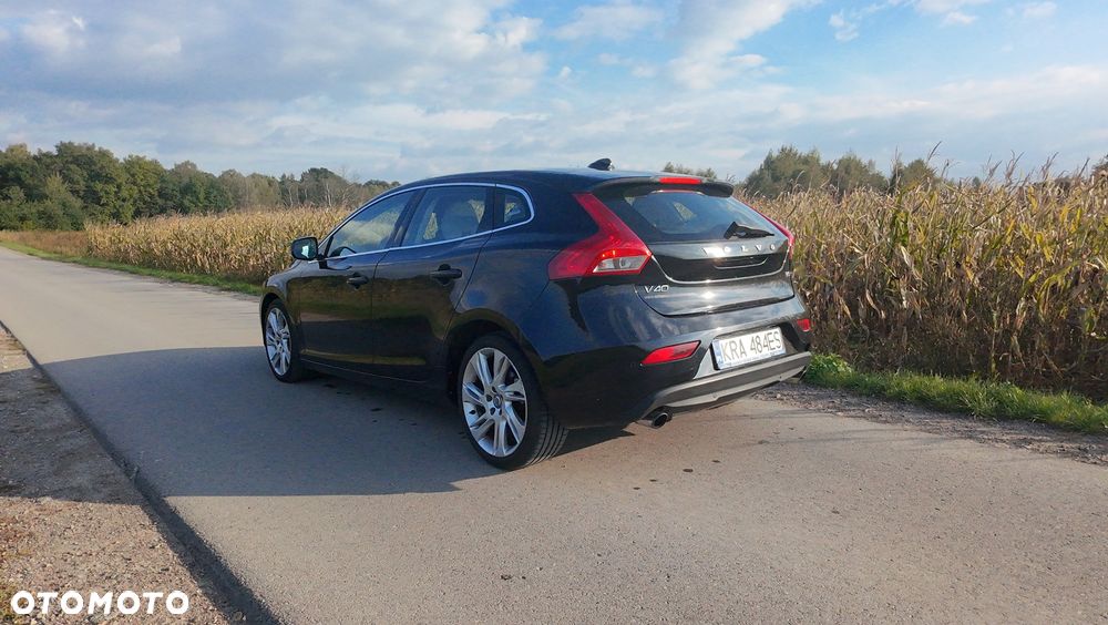 Volvo V40 ver-t3-momentum - 3