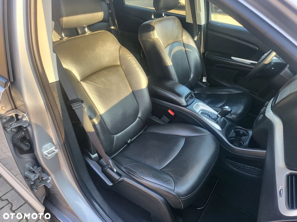 Fiat Freemont 2.0 Multijet Black Code AWD - 24