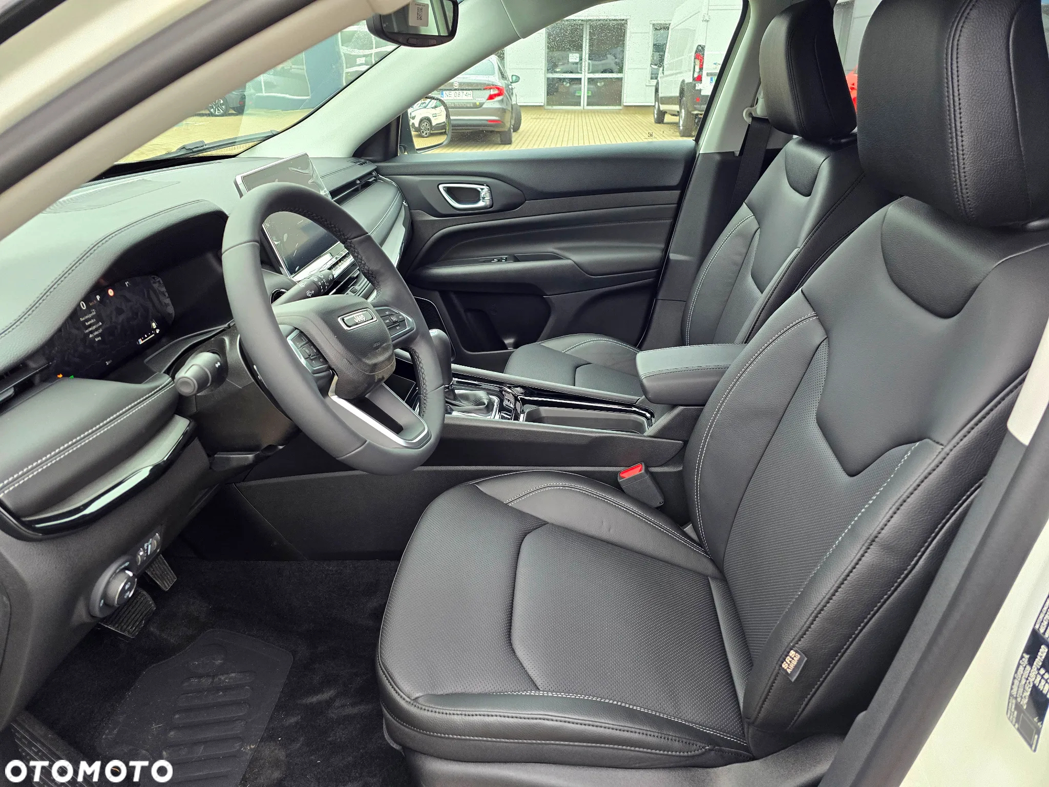Jeep Compass - 10