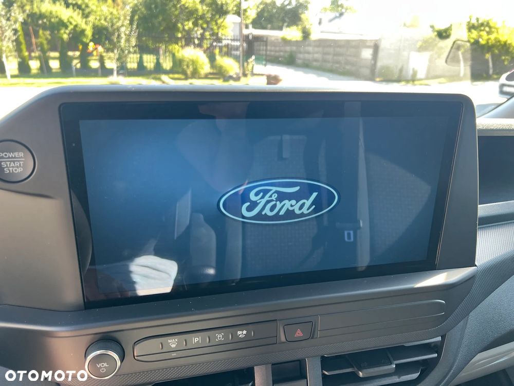 Ford Tansit Custom - 24