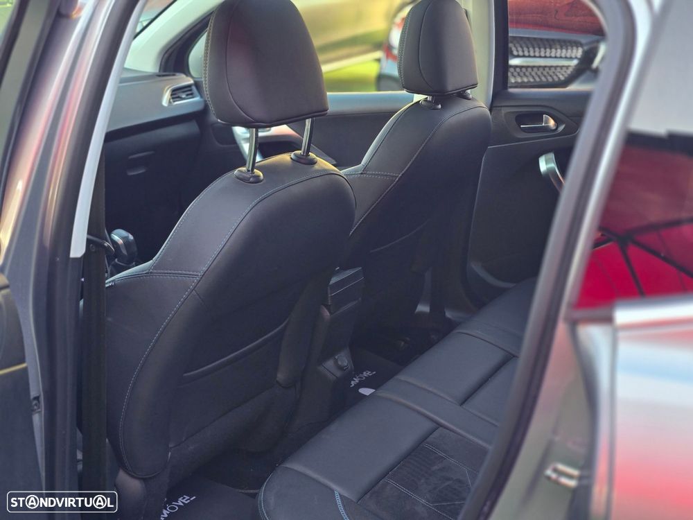 Peugeot 2008 1.2 PureTech Crossway - 20